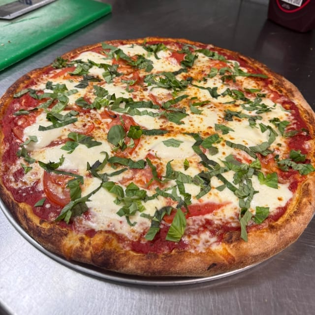 16" Margarita Pizza.