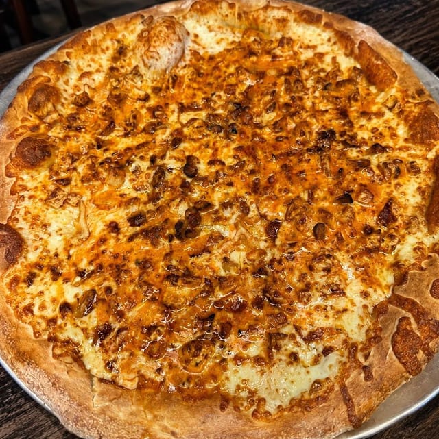 18" Buffalo Chicken Pizza.