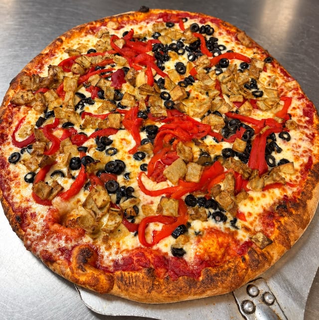 18" Amalfi Pizza.