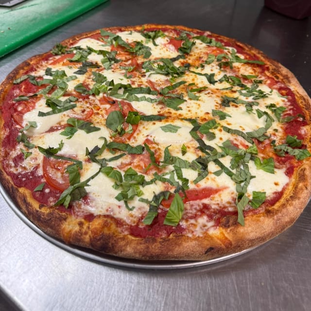 14" Margarita Pizza.