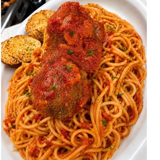 Pasta w Meatballs or Sausage.